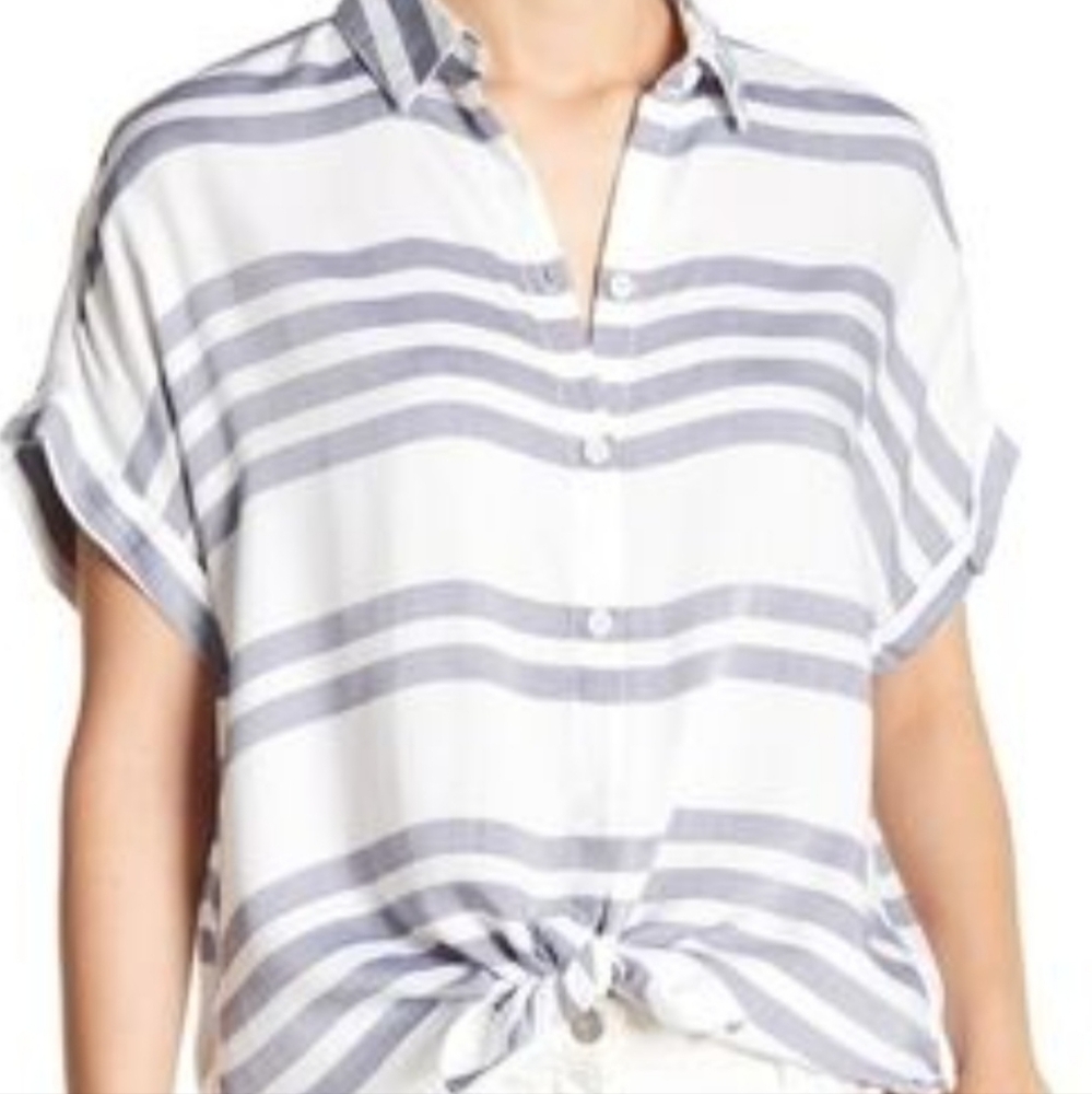 BeachLunchLounge White & Gray Stripes Rolled Short Sleeves Beachy Button Shirt S